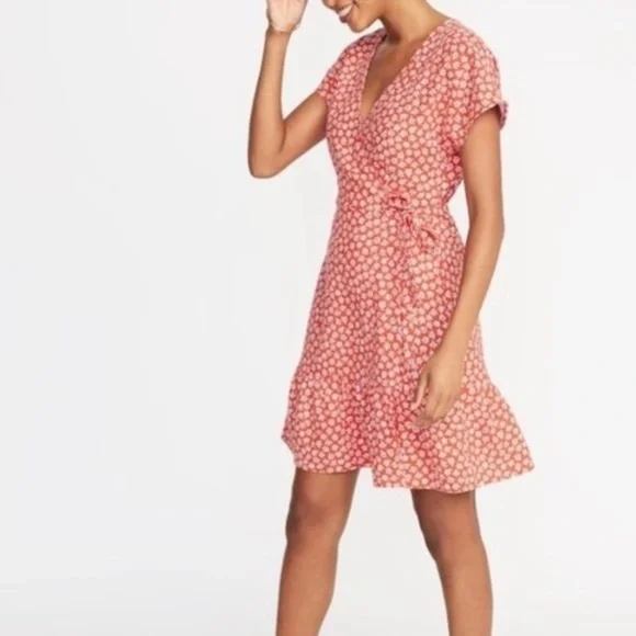Old Navy wrap floral print dress - Picture 1 of 3